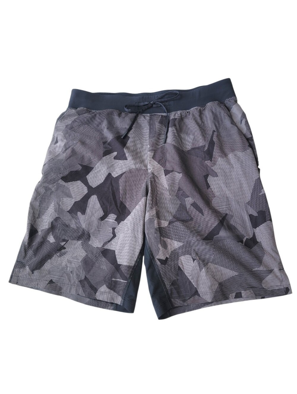 Lululemon T.H.E. Linerless Short 9" Geometric Pattern Gray Black Men's Large